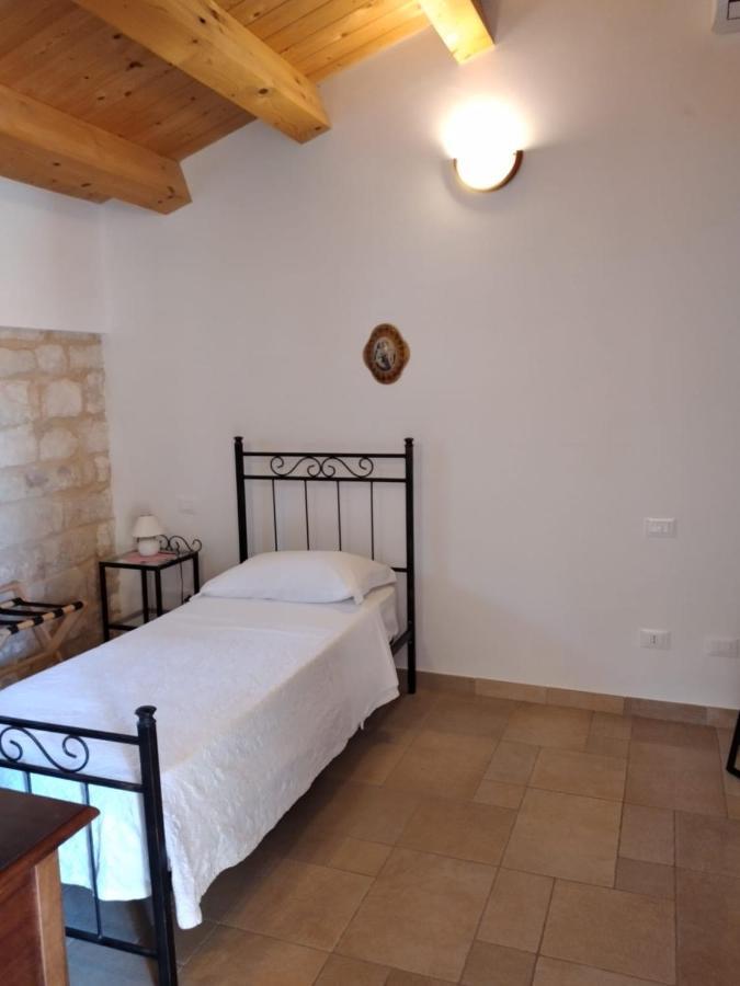 Alla Corte Di Nonna Maria Villa Pozzallo Kültér fotó