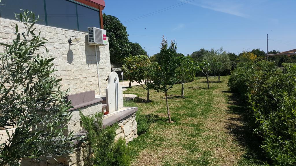Alla Corte Di Nonna Maria Villa Pozzallo Kültér fotó
