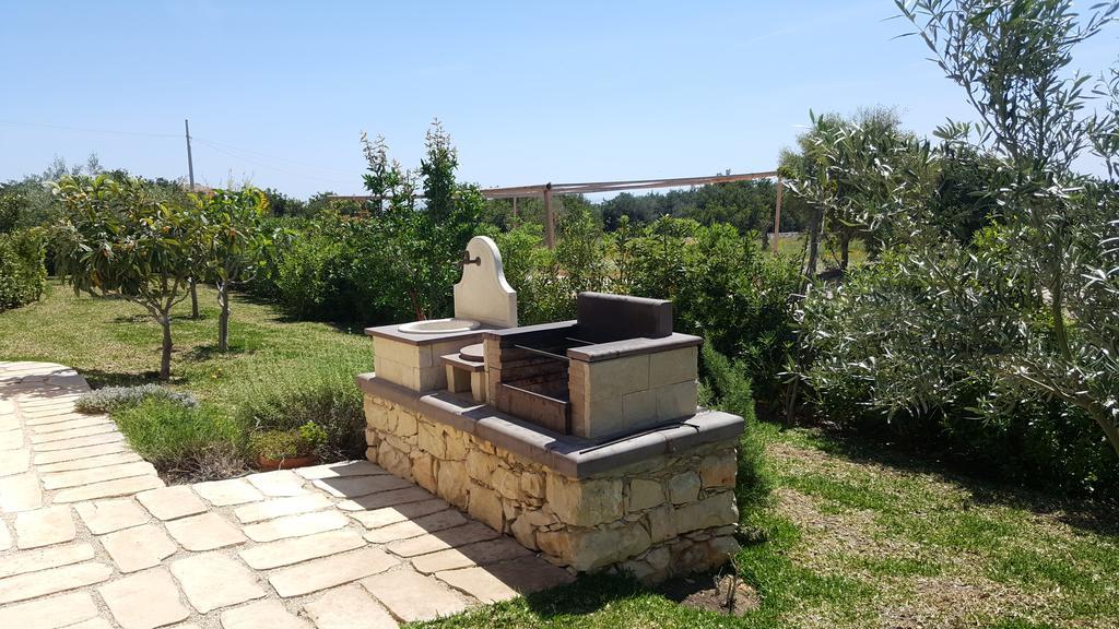 Alla Corte Di Nonna Maria Villa Pozzallo Kültér fotó