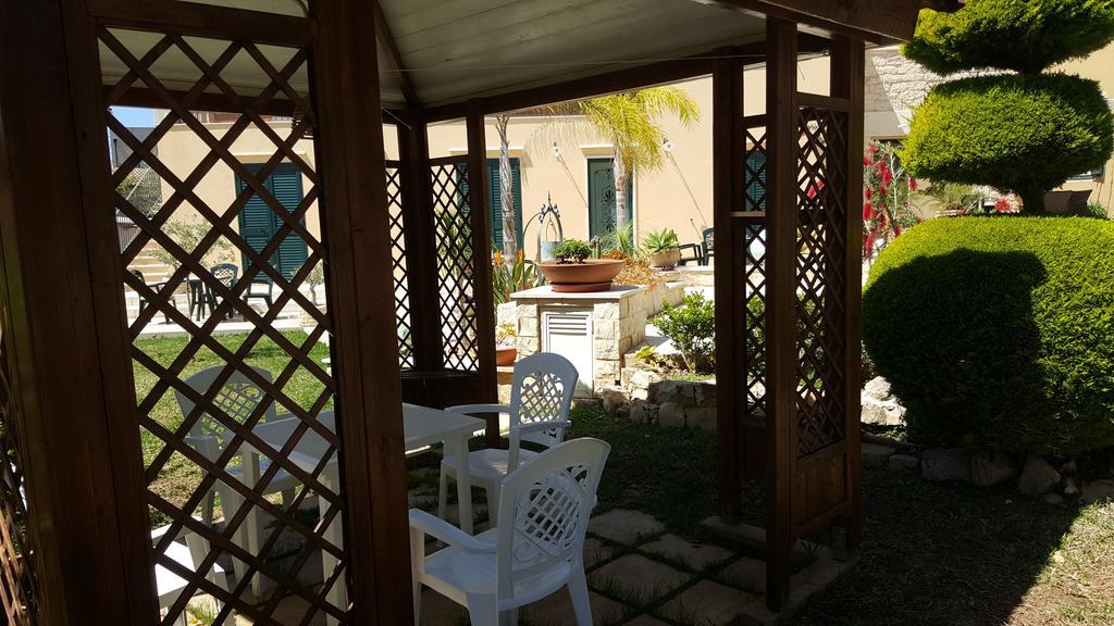 Alla Corte Di Nonna Maria Villa Pozzallo Kültér fotó