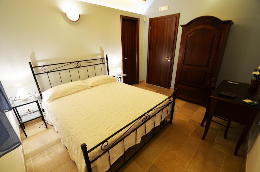 Alla Corte Di Nonna Maria Villa Pozzallo Kültér fotó