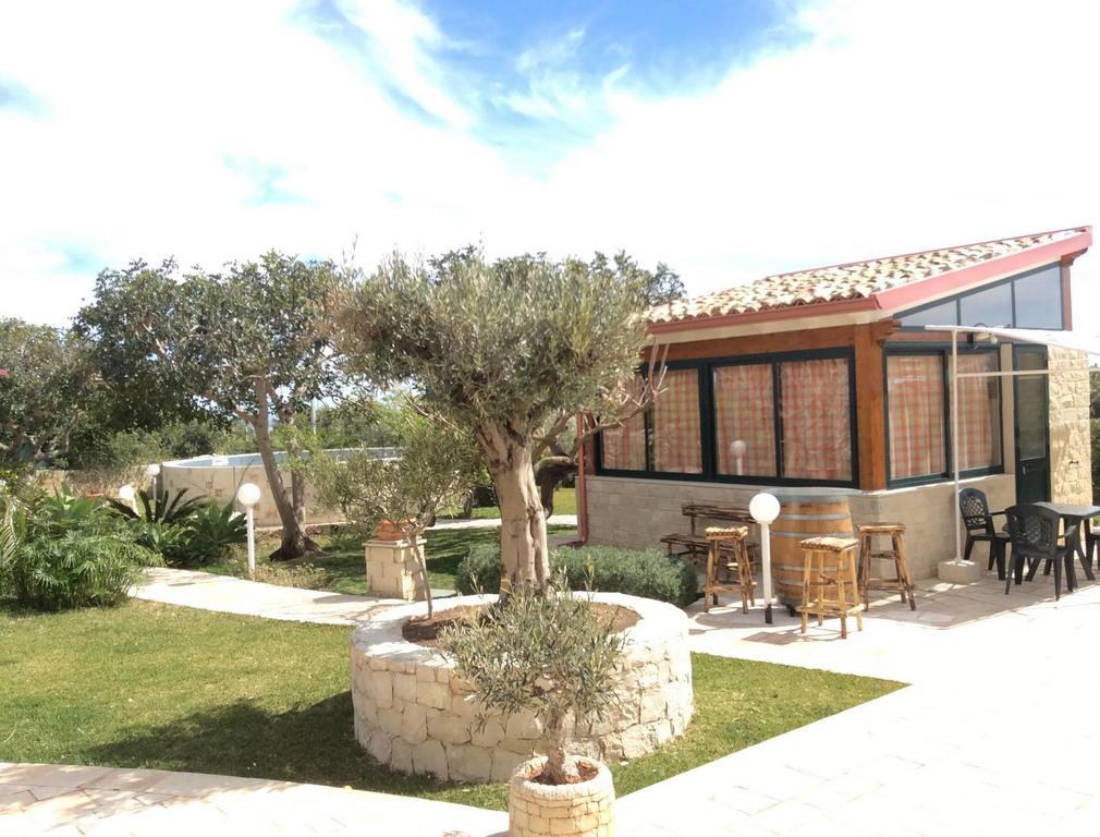 Alla Corte Di Nonna Maria Villa Pozzallo Kültér fotó